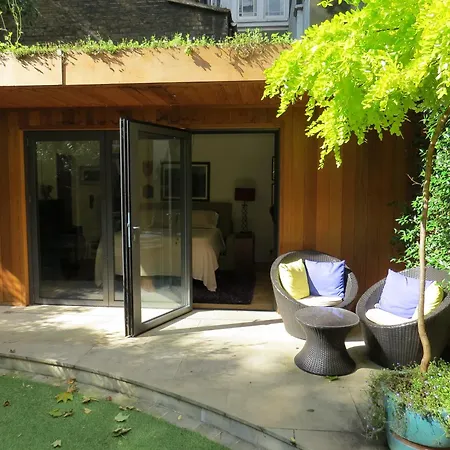 Romantic Bungalow In Notting Hill